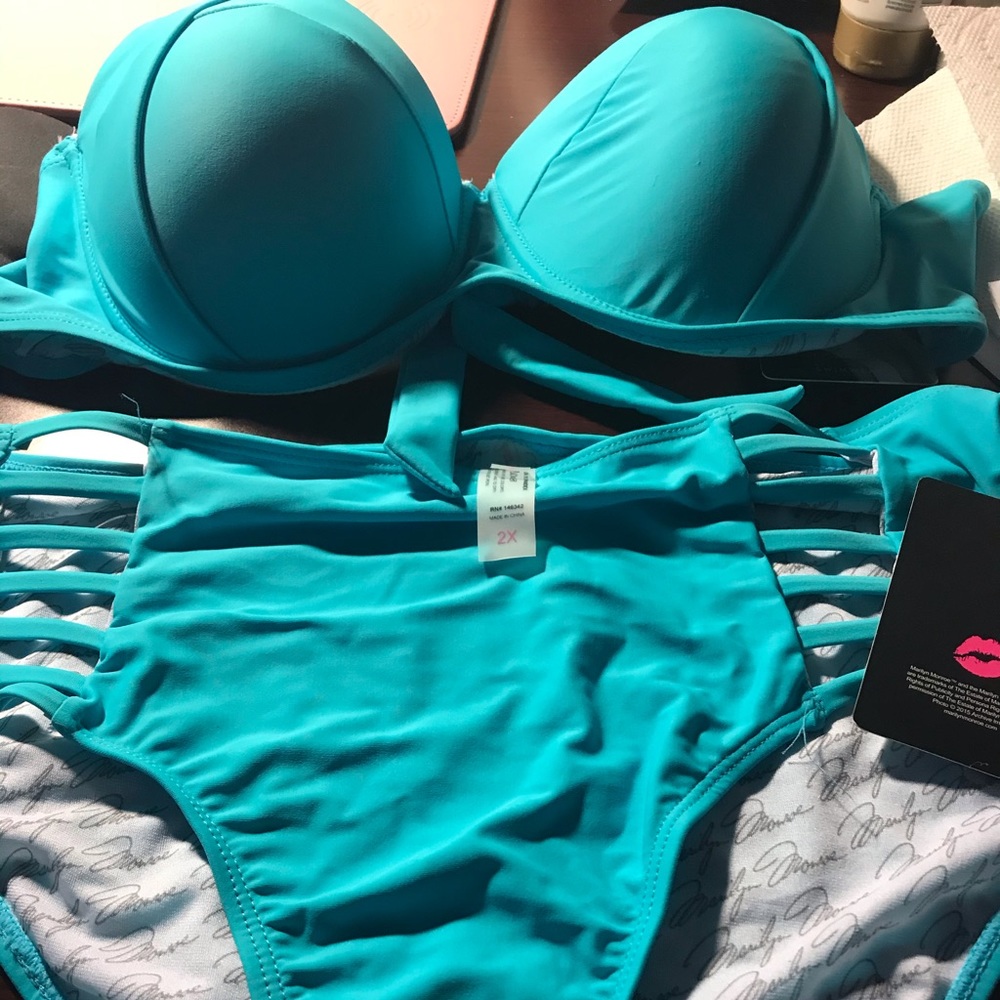 Bathing suit